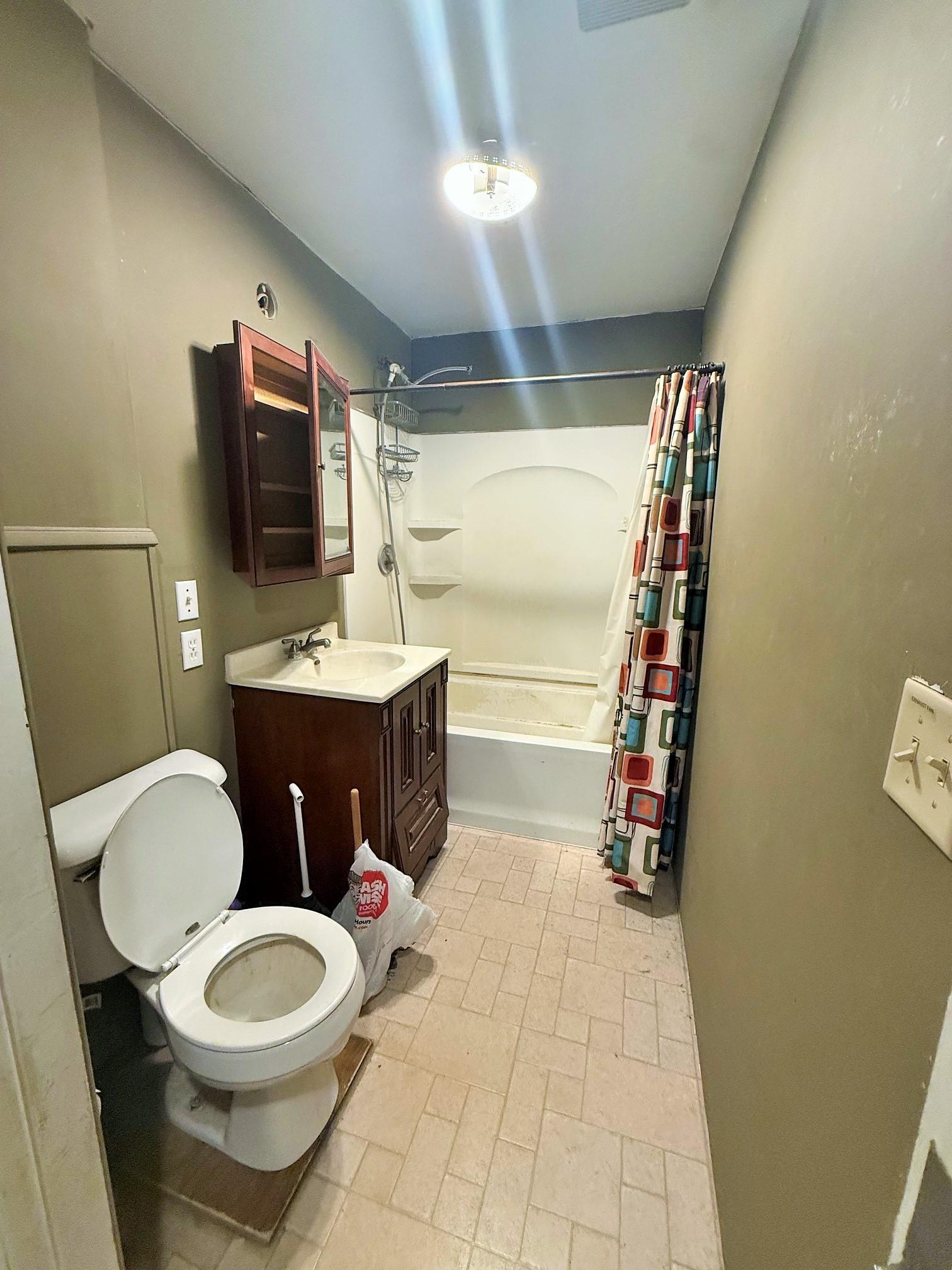 Main Floor Bathroom