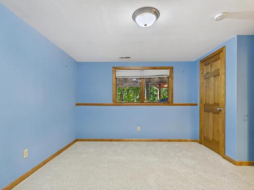 5th bedroom.jpg