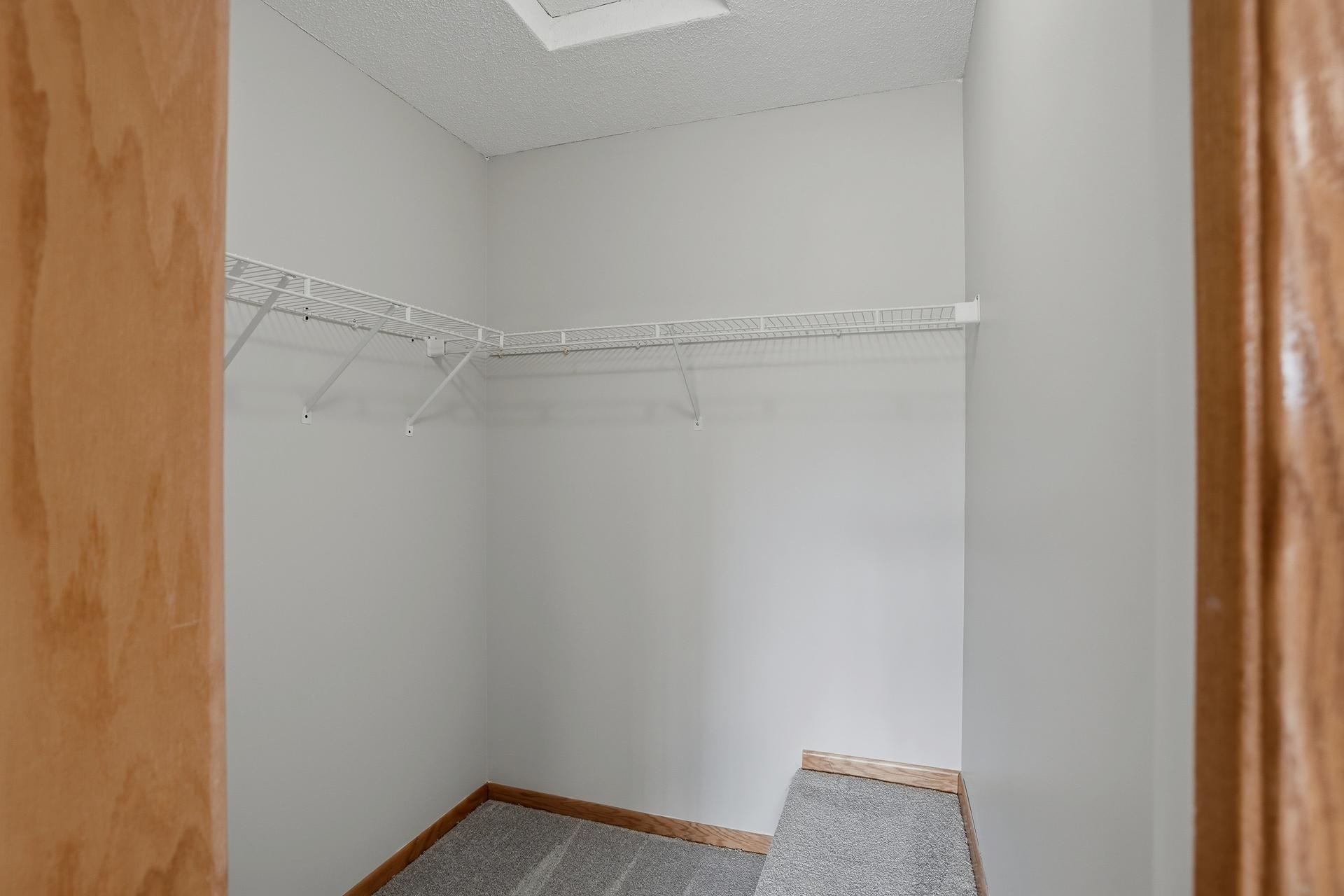 2255 Ranchview Lane N Unit 14 MLS-21.jpg