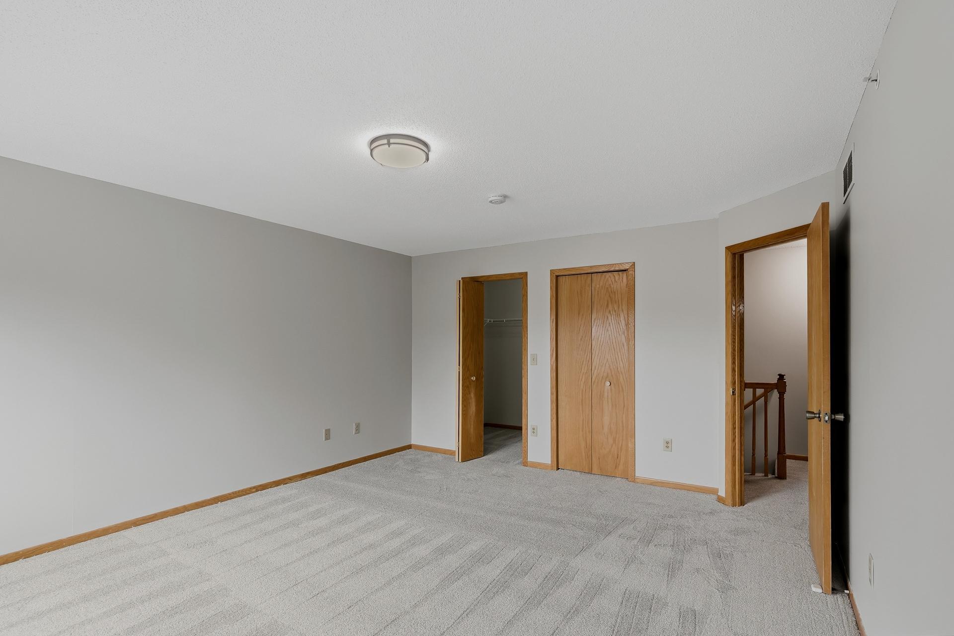 2255 Ranchview Lane N Unit 14 MLS-20.jpg