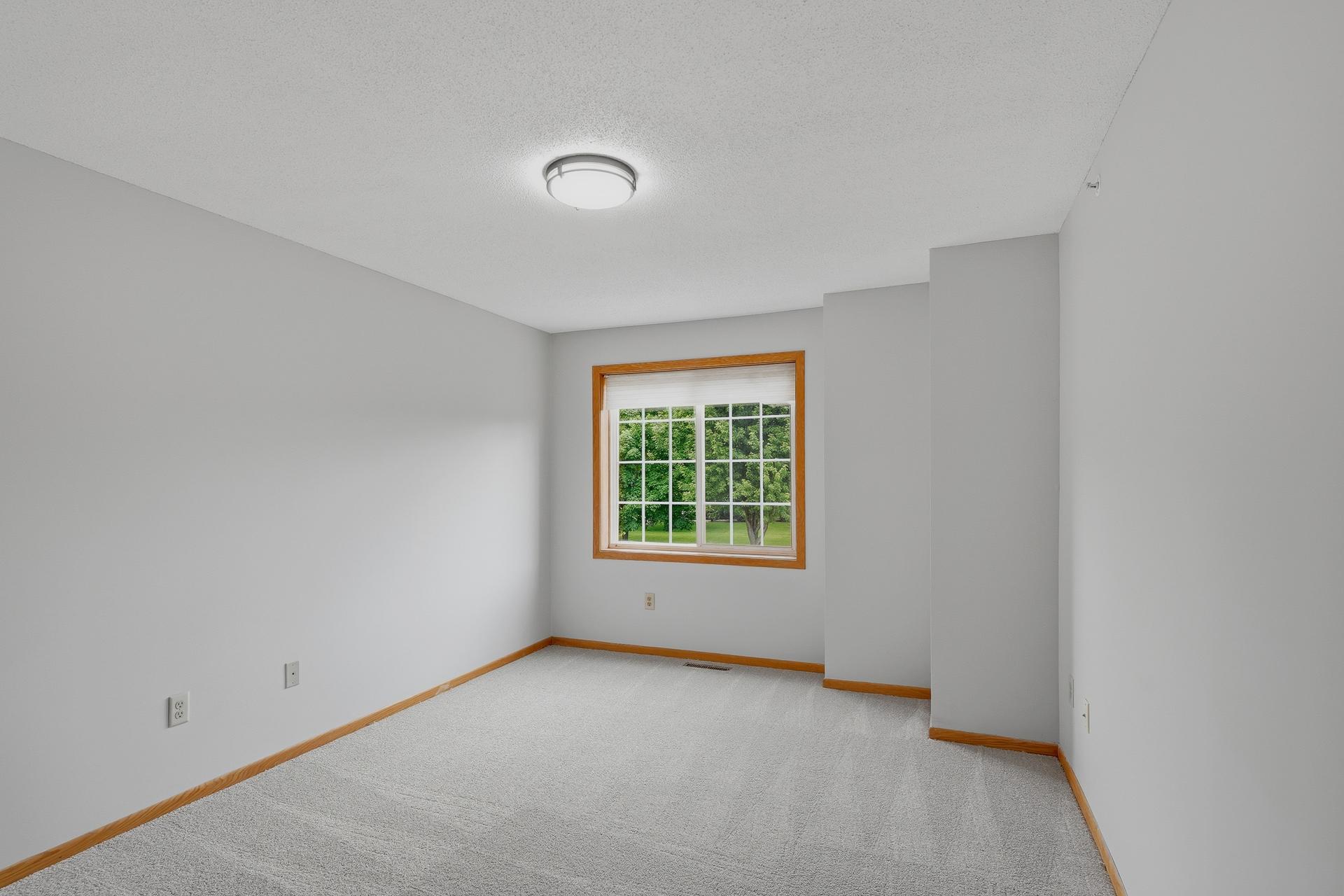 2255 Ranchview Lane N Unit 14 MLS-22.jpg