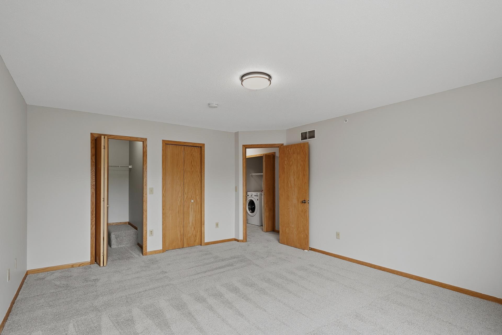 2255 Ranchview Lane N Unit 14 MLS-19.jpg