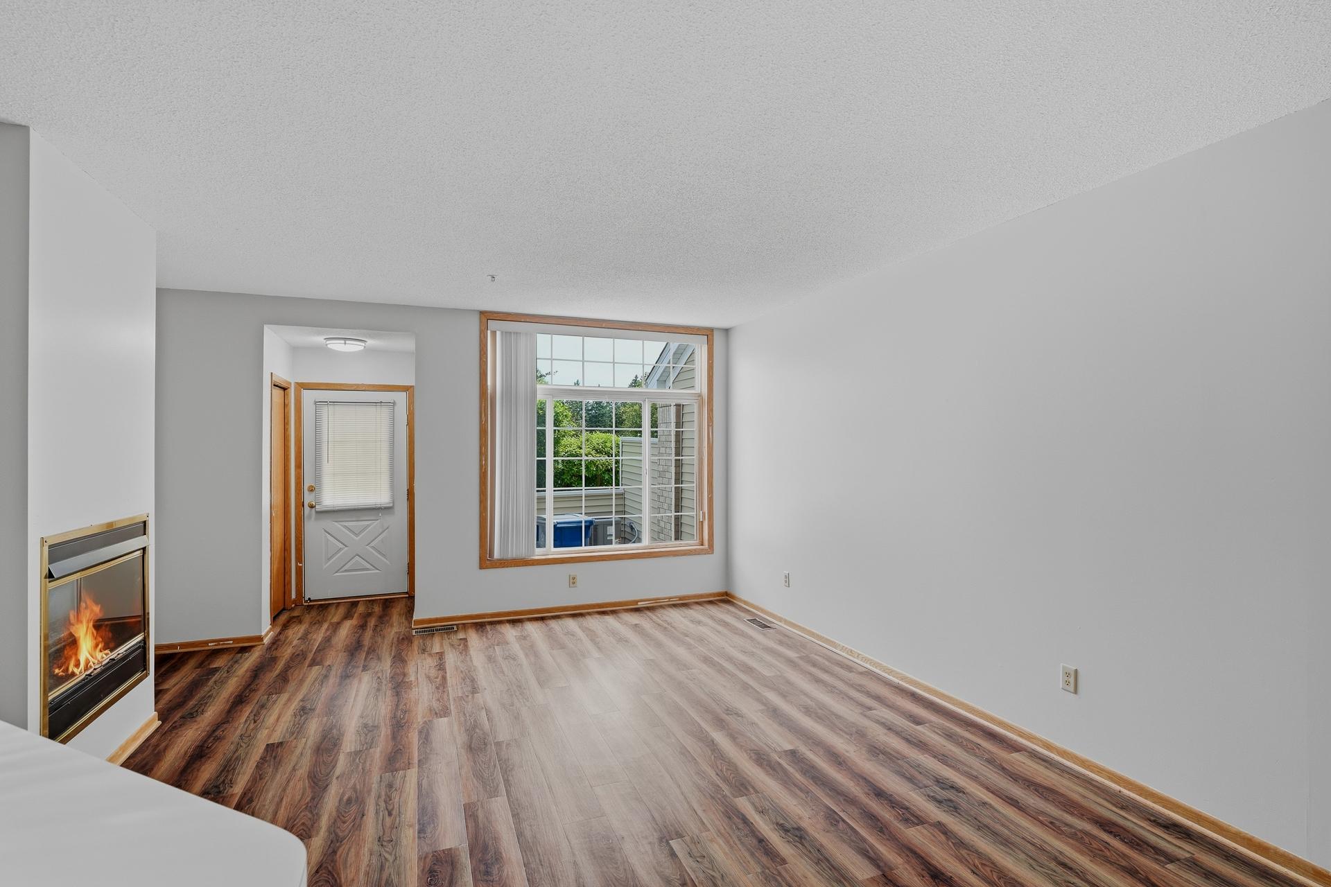 2255 Ranchview Lane N Unit 14 MLS-7.jpg