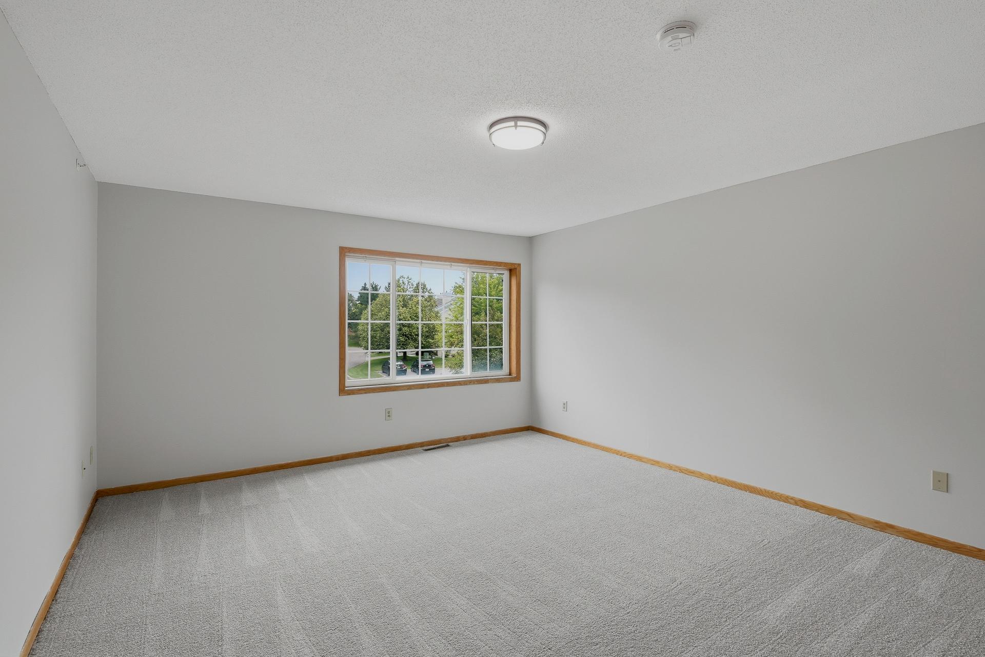 2255 Ranchview Lane N Unit 14 MLS-17.jpg