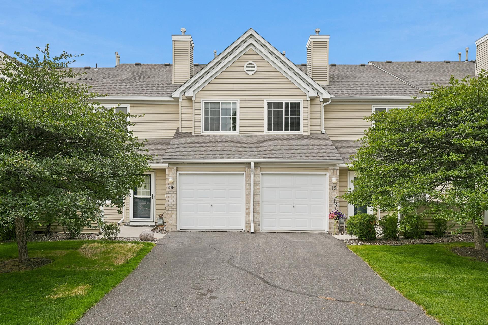 2255 Ranchview Lane N Unit 14 MLS-3.jpg