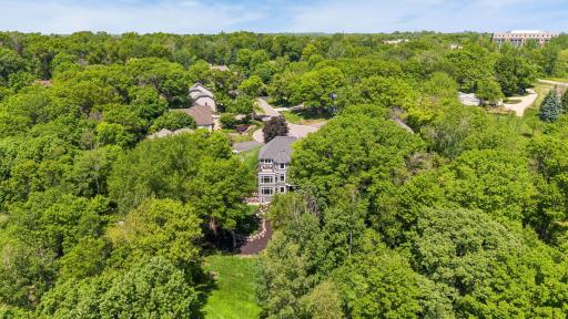 Let's check the boxes: mature neighborhood ? cul-de-sac ? lakefront ? over an acre ? close to everything ?. Yes, this one really does have it all.Court - Spacecrafting - 0006.jpg