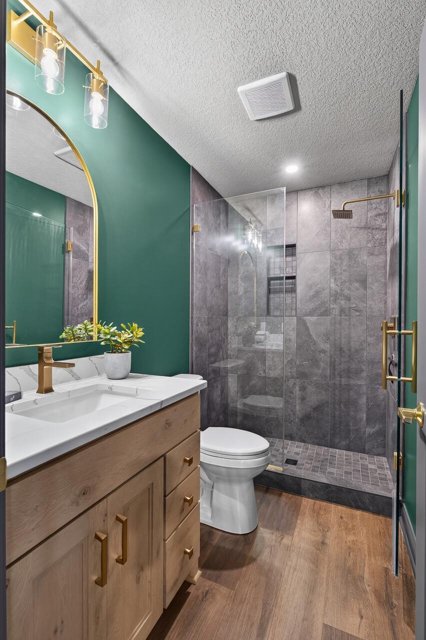 Lower level bath