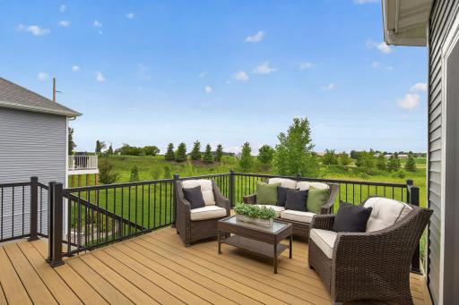 No neighbors to the back. Enjoy the veiw from deck.