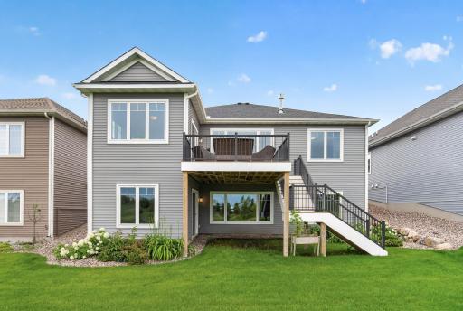 1888 Oakpointe Drive, Waconia, MN 55387