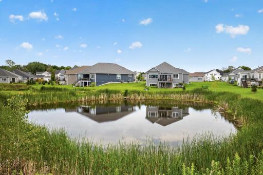 1888 Oakpointe Drive, Waconia, MN 55387