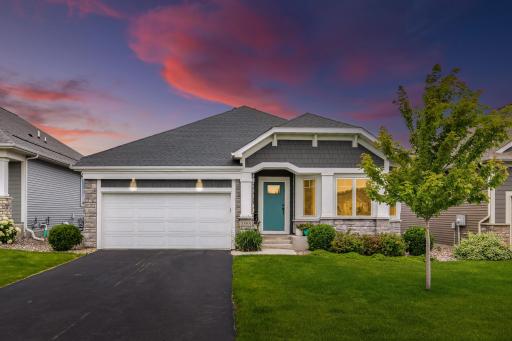 1888 Oakpointe Drive, Waconia, MN 55387