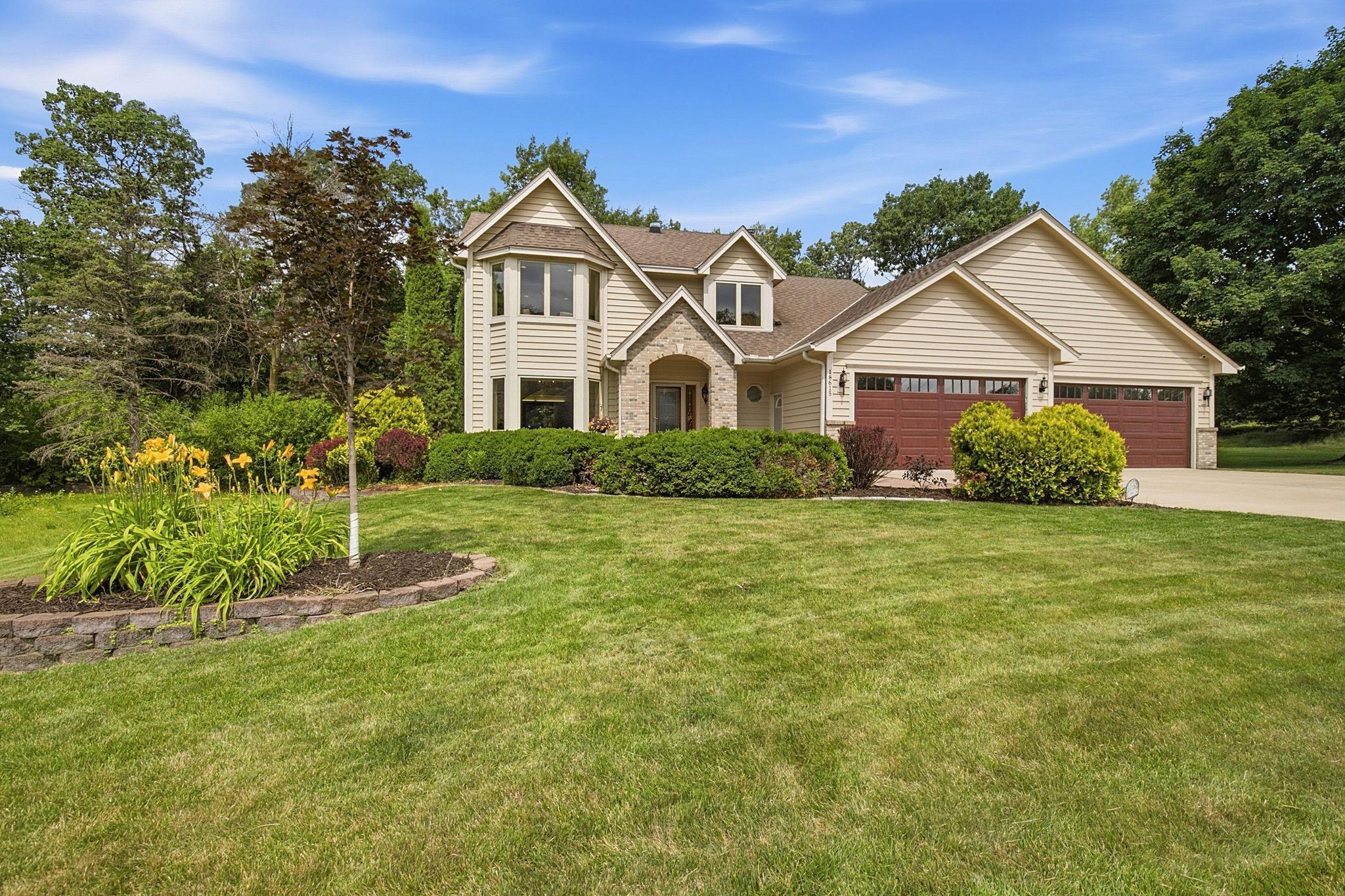 76-web-or-mls-18615_Kanabec_Trail_Lakeville_MN_075.jpg