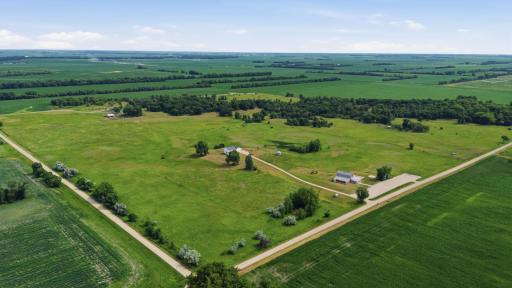 16305 57th Street SE, Kindred, ND 58051