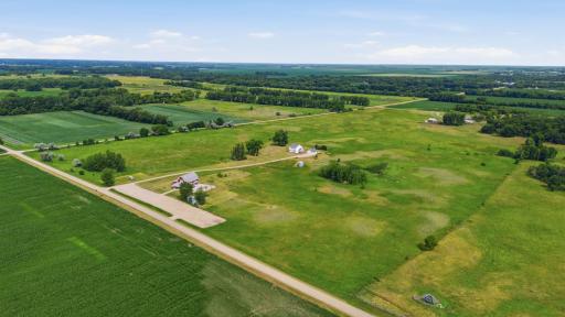 16305 57th Street SE, Kindred, ND 58051