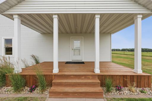 16305 57th Street SE, Kindred, ND 58051