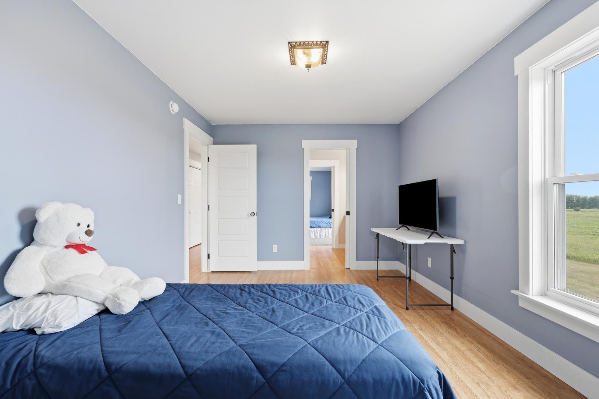Bedroom 2 - Upper Level