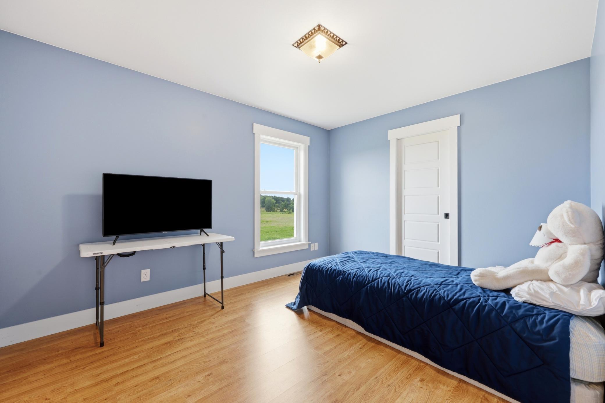 Bedroom 2 - Upper Level