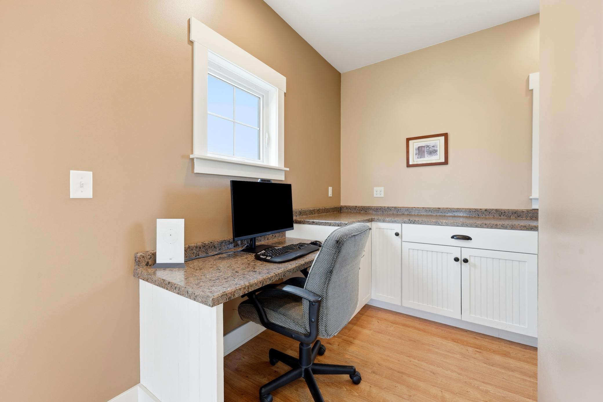 Side work station