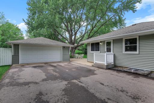 8758 Hamlet Avenue S, Cottage Grove, MN 55016