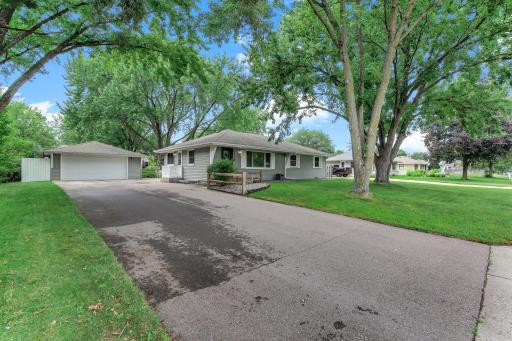 8758 Hamlet Avenue S, Cottage Grove, MN 55016