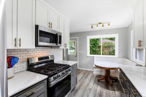 8758 Hamlet Avenue S, Cottage Grove, MN 55016