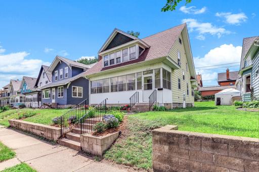 884 Iglehart Avenue, Saint Paul, MN 55104