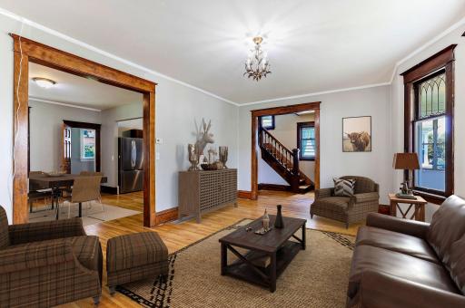 9-web-or-mls-884-Iglehart-Ave-08-Staged.jpg