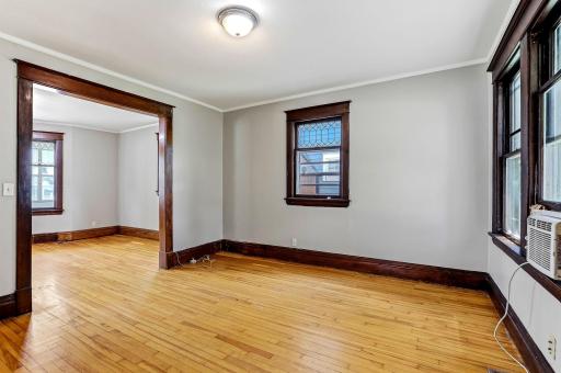 884 Iglehart Avenue, Saint Paul, MN 55104