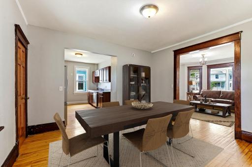 14-web-or-mls-884-Iglehart-Ave-11-Staged.jpg