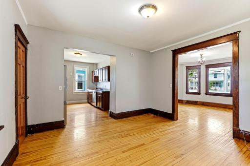 884 Iglehart Avenue, Saint Paul, MN 55104