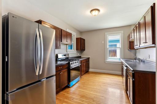 884 Iglehart Avenue, Saint Paul, MN 55104