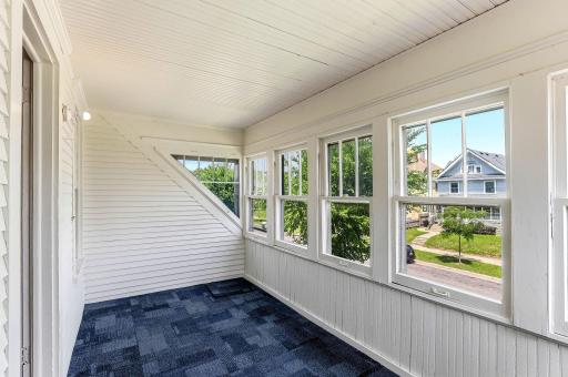 884 Iglehart Avenue, Saint Paul, MN 55104