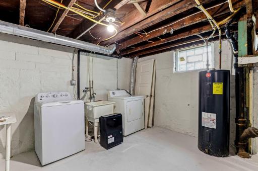 884 Iglehart Avenue, Saint Paul, MN 55104