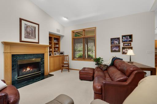 7081 Crowne Oak Road, Eden Prairie, MN 55344