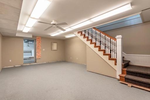 Lower Level - personal items removed - Ai