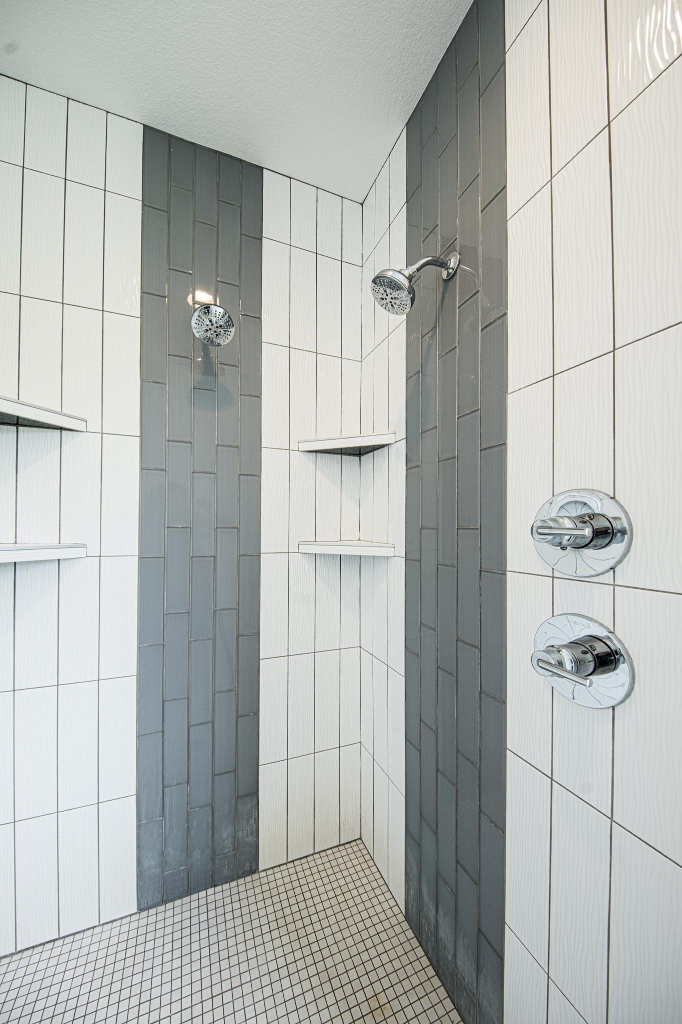 primary bathroom 4 - Copy.jpg