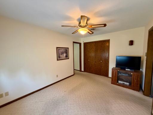 1111 Elm Cove, Luverne, MN 56156