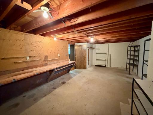 1111 Elm Cove, Luverne, MN 56156