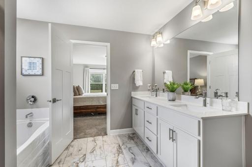 20490 Ginger Court, Lakeville, MN 55044