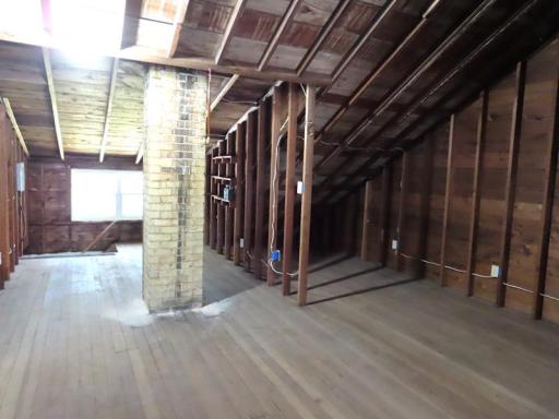 320 attic space.jpg