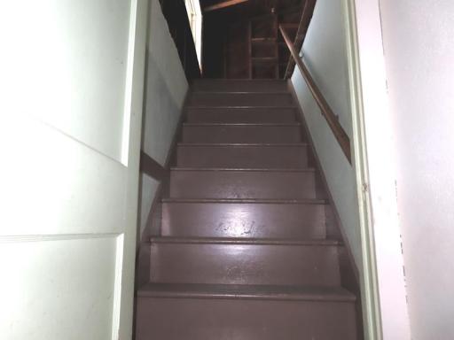 320 stairway to attic.jpg