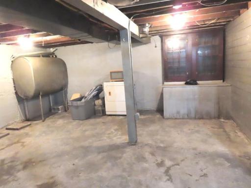 320 basement 2.jpg