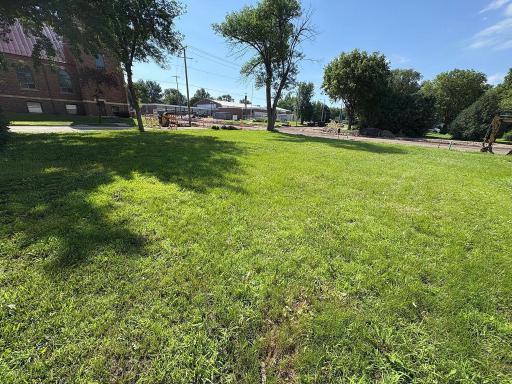49 S Hering Street, Appleton, MN 56208