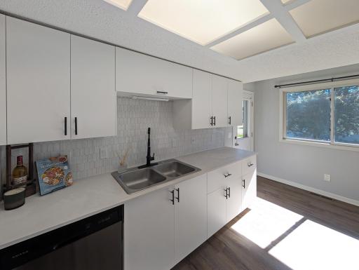 Plenty of cabinets make good use of the space!