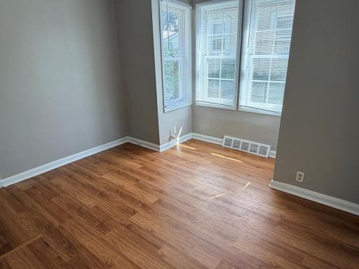 353 Lawson Avenue E, Saint Paul, MN 55130