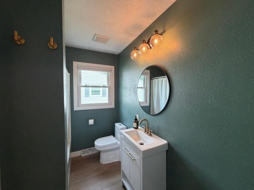 209 E Barck Avenue, Luverne, MN 56156