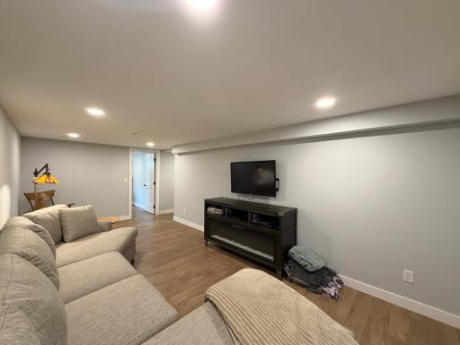 209 E Barck Avenue, Luverne, MN 56156