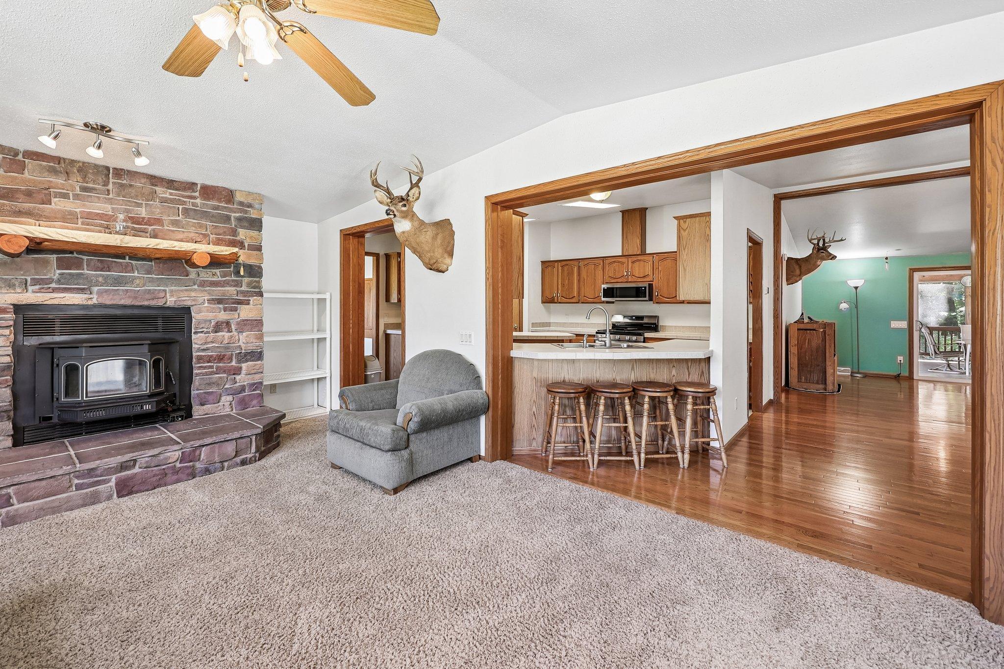 34-web-or-mls-Jasper St NW-S1407-030.jpg