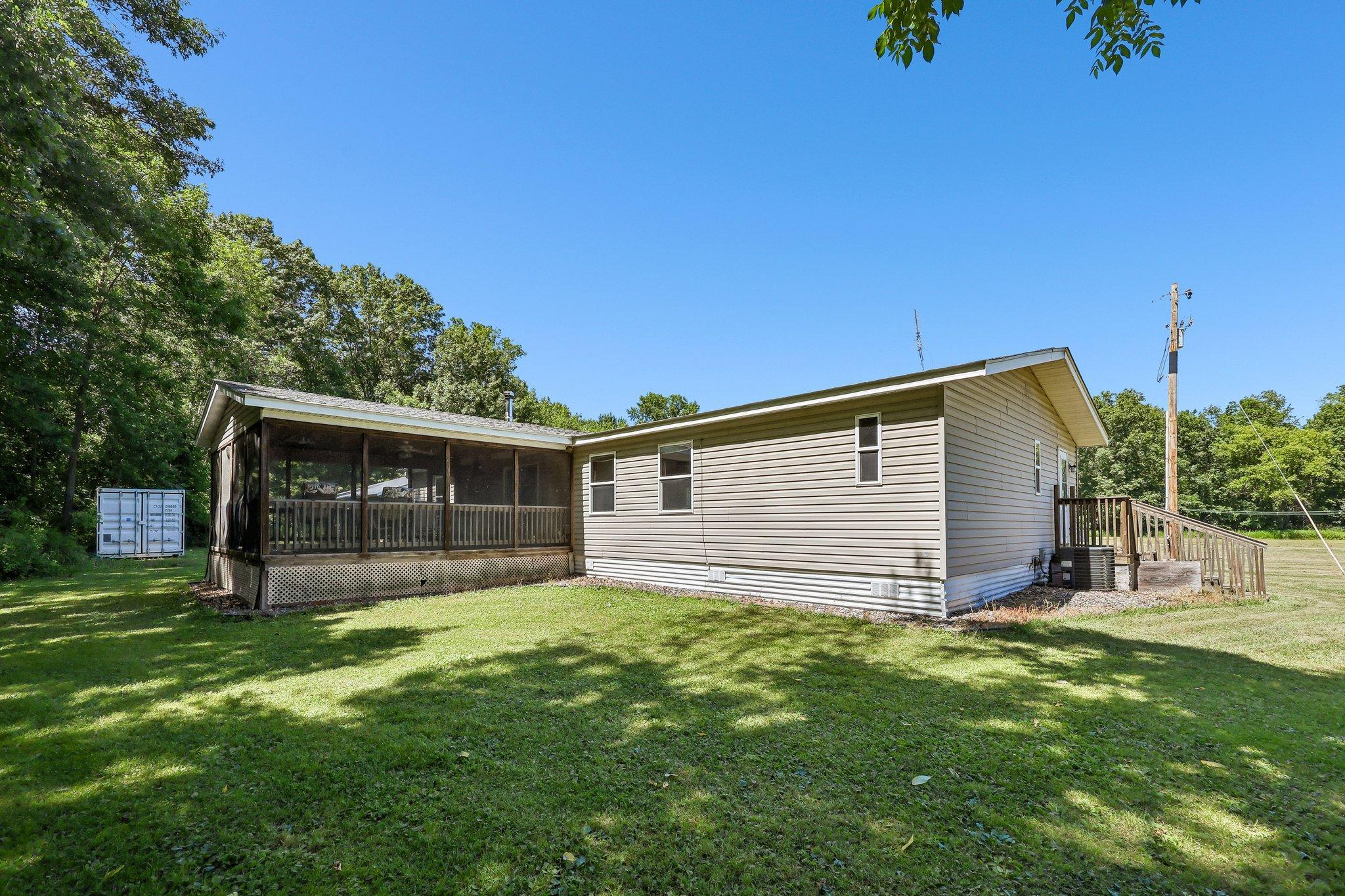 55-web-or-mls-Jasper St NW-S1407-049.jpg