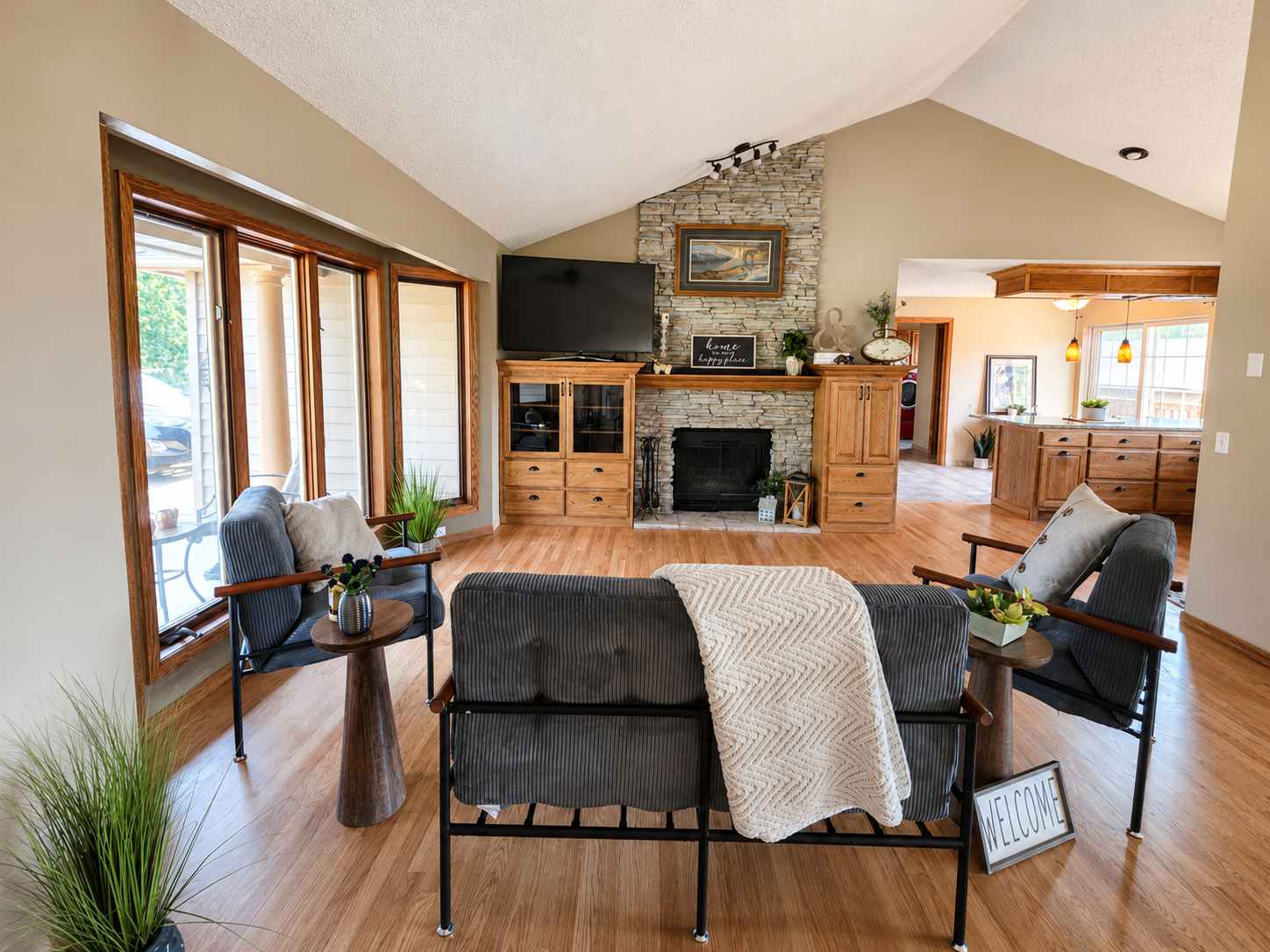 Living Room/Kitchen Main Level